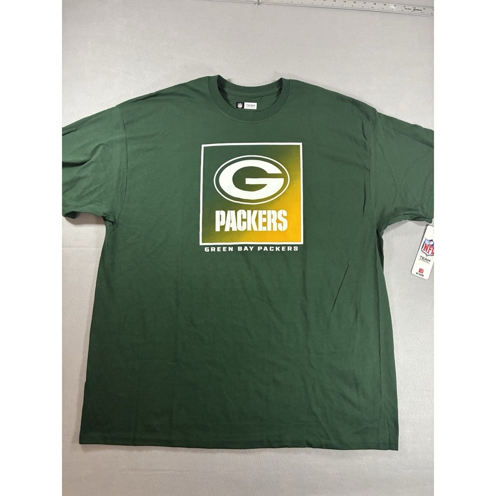 NWT Green Bay Packers NFL Team Apparel Graphic Tshirt. Men's 2XL. Brand New